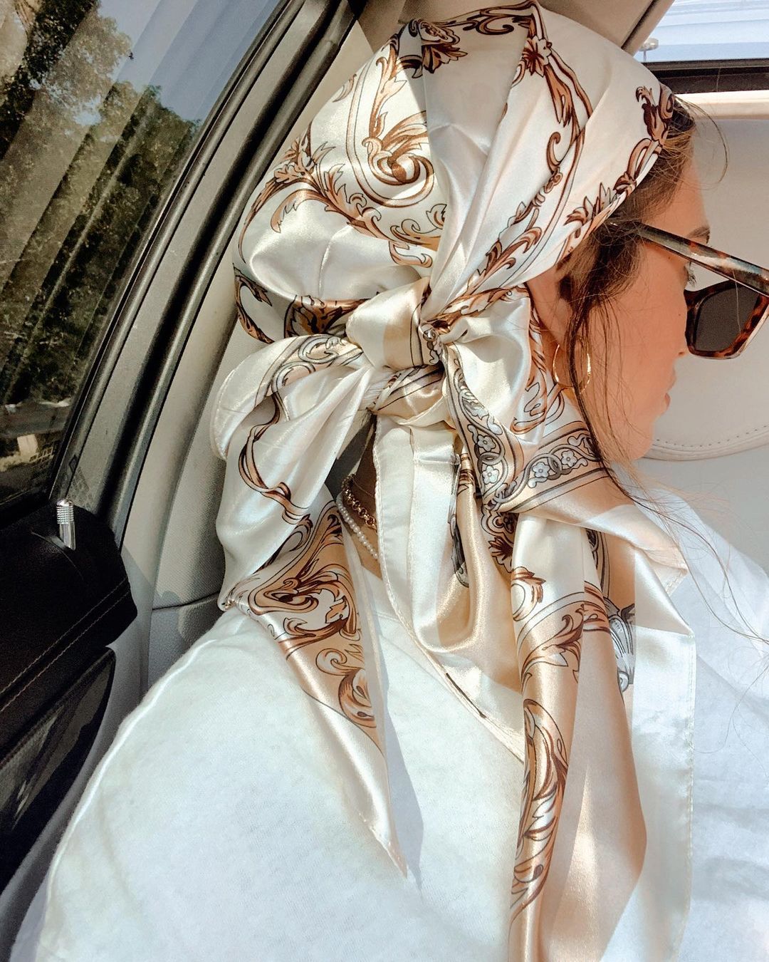 Satynowy kwadratowy szalik dam – Silk Scarf Square recenzja i cena